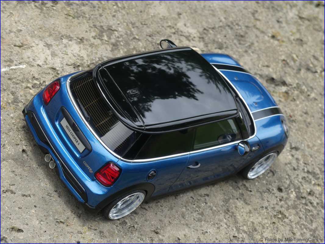 1:18 Mini Cooper S 2021 - Island Blue/White Stripes Edition inkl. OVP